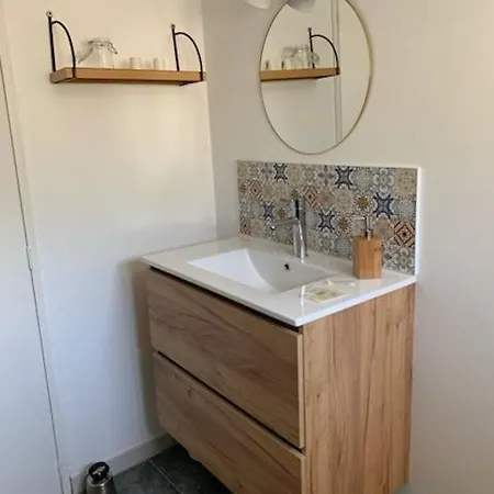 Apartment Appartement Entier Rez De Maison Avec Exterieur Proche Reims *