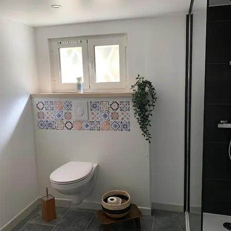 Appartement Entier Rez De Maison Avec Exterieur Proche Reims Tinqueux