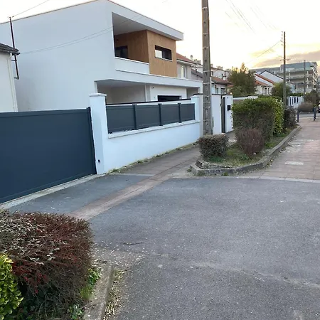 Apartment Appartement Entier Rez De Maison Avec Exterieur Proche Reims *