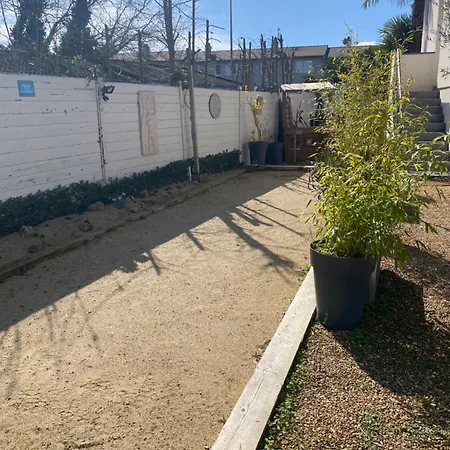 Apartment Appartement Entier Rez De Maison Avec Exterieur Proche Reims
