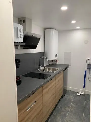 Rdc De Maison Avec Exterieur Proche Reims Apartment